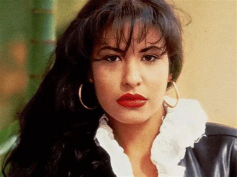 Selena Quintanillas Life and Career in Photos